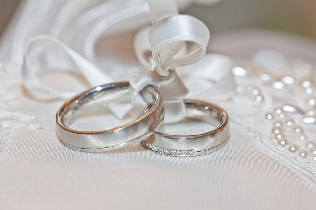 シルバーの結婚指輪